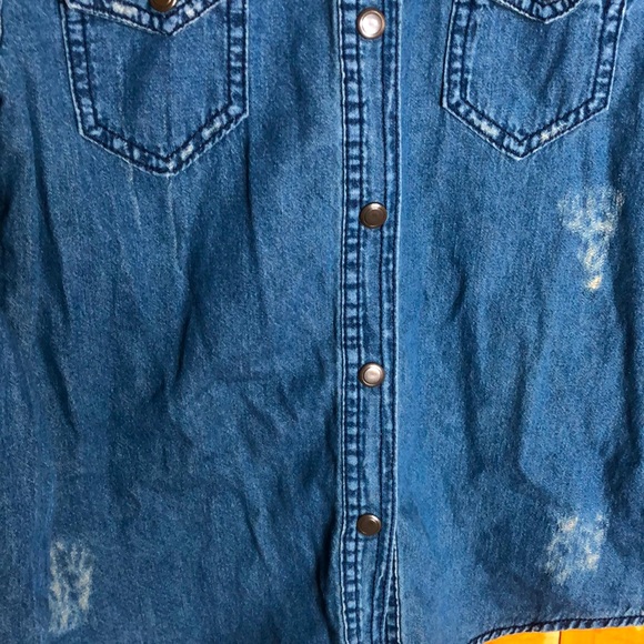 Miley Cyrus & Max Azria Denim Shirt/Jacket - Picture 3 of 6